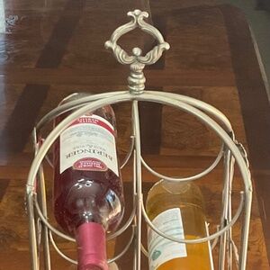 Elegant 6 bottle counter top wine rack